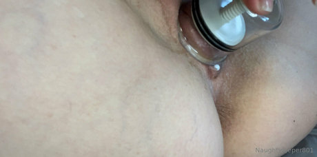 naughtyjeeper801f アートスター 写真