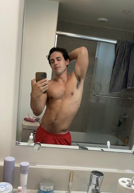 ratedrross ヌードモデル ギャラリー