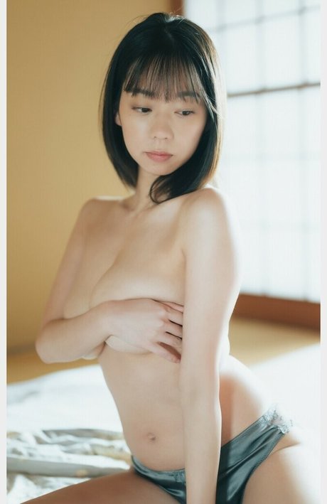 Hikaru Aoyama スター 裸 画像