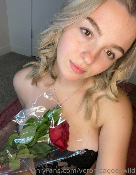 veronicagoeswild ヌードモデル 写真