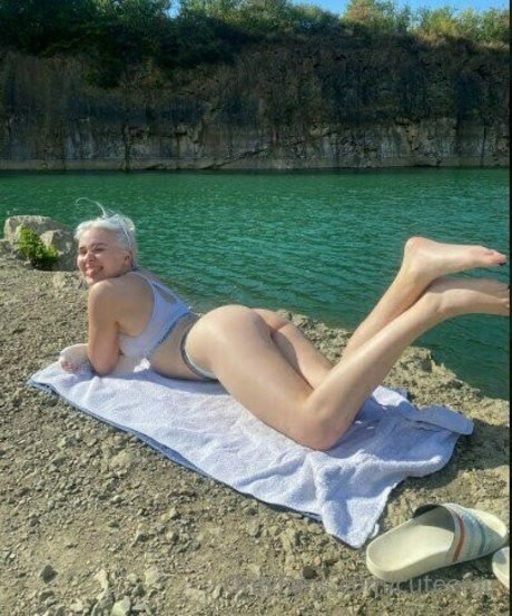 cuteemii ポルノモデル 画像