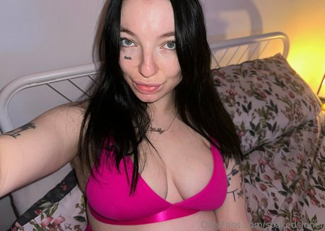 xxxgothdollxxx エロティックなモデル 画像