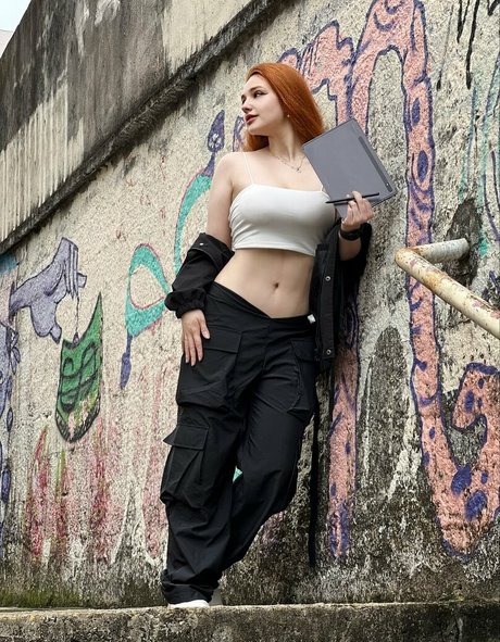 Haru Jiggly アダルトスター 写真