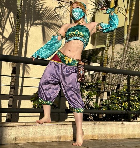 Haru Jiggly 完璧なポルノスター 写真