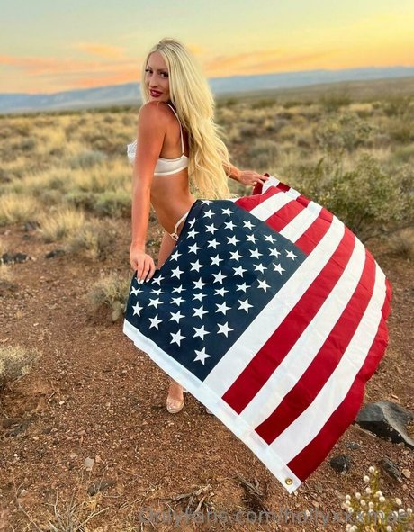 hollyxxxmae 限定モデル ギャラリー