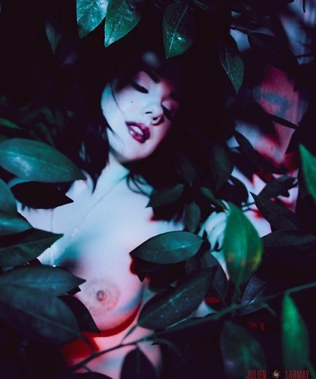 熟女 BBC オンリーファンズ セクシーヌード 画像
