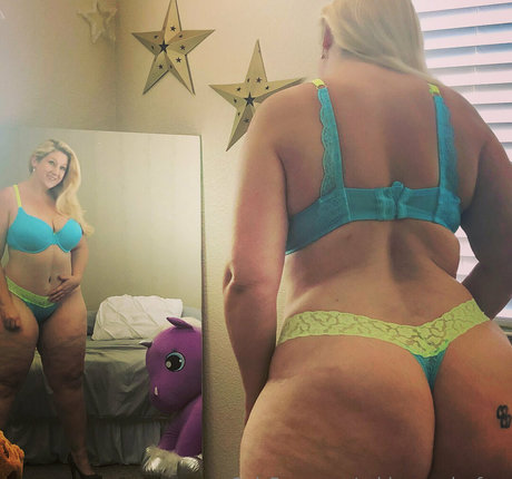 BDSM奴隷オンリーファンズ ホットxxx 写真