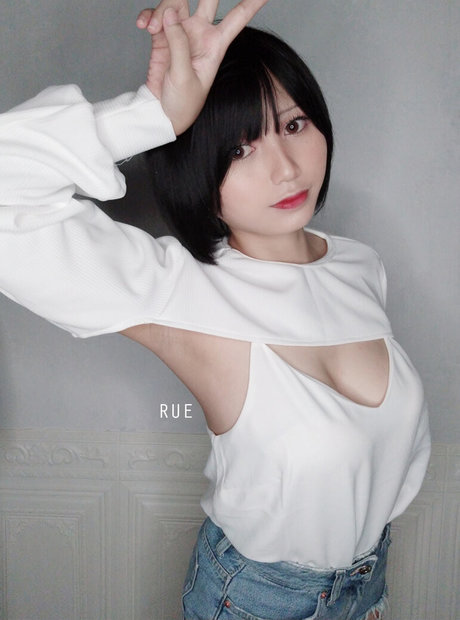 Rue cosplayer アダルト女優 ギャラリー