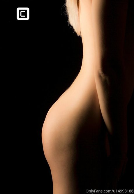 中出しアジア人オンリーファンズ ポルノ 写真