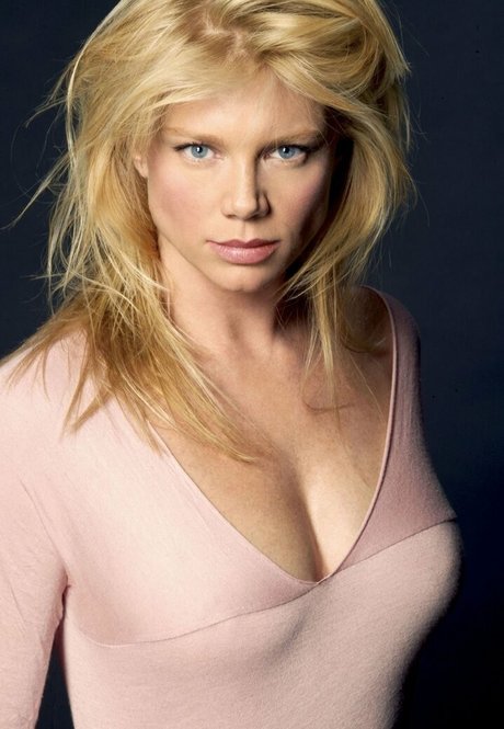 Peta Wilson 無料のポルノスター 画像