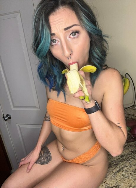 dakota quinn 高品質モデル 画像