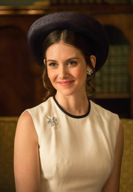 Alison Brie 完璧な女優 写真