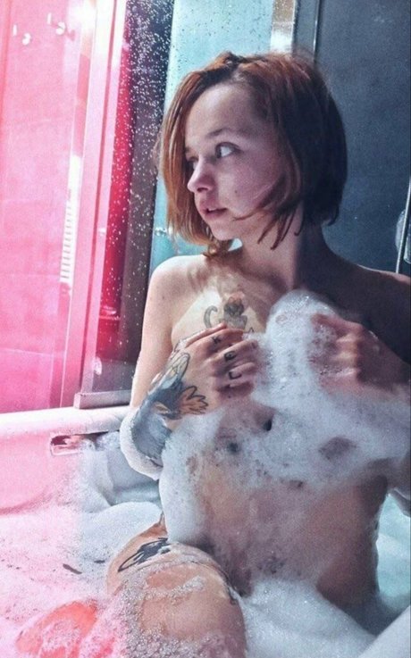 xhuronax 完璧な女優 写真