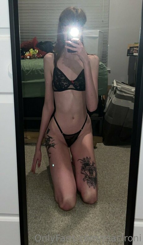 Maci Currin 最高の女優 アーカイブ