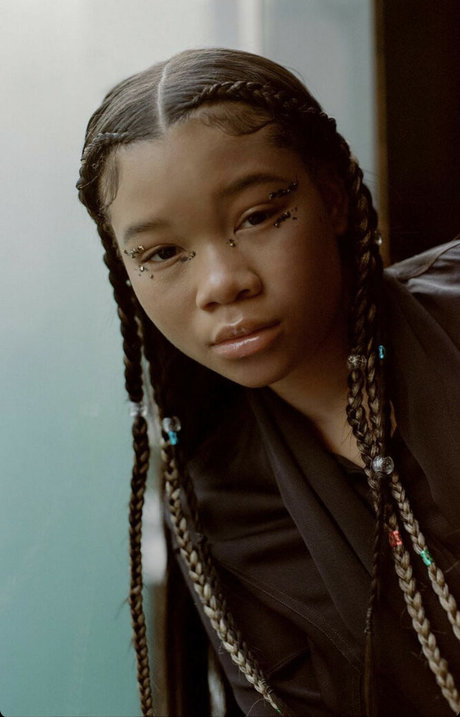 Storm Reid アートポルノスター アーカイブ