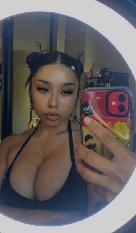 ニューハーフ ドミナトリックス オンリーファンズ 無料 写真