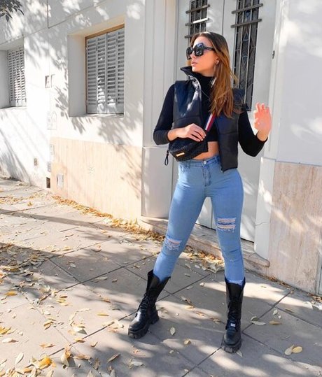 lolalala23 ポルノモデル 写真