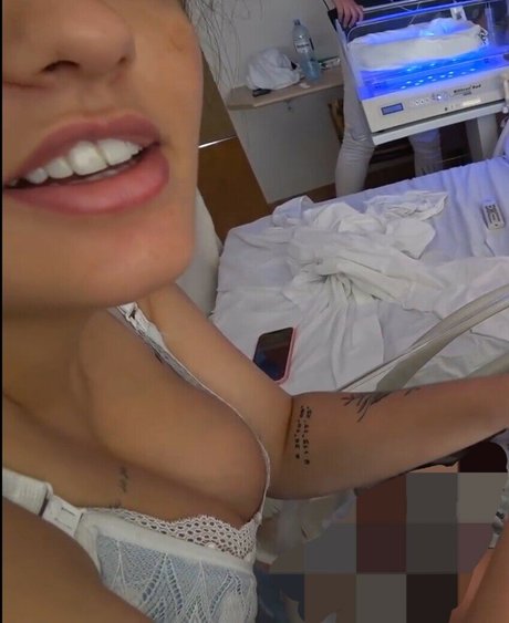 Sunaika Bruna ポルノモデル 写真