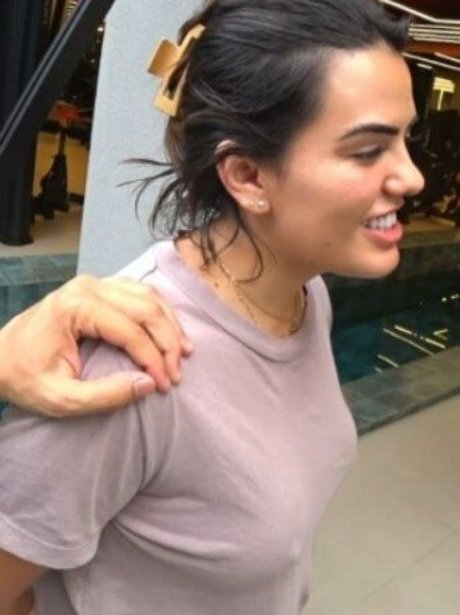 背の高い熟女オンリーファンズ ホット裸 写真