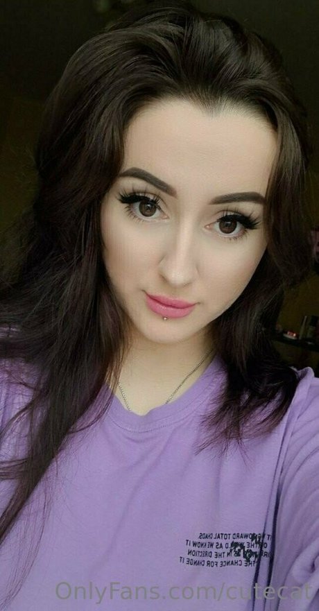 ママの足オンリーファンズ セックス 画像