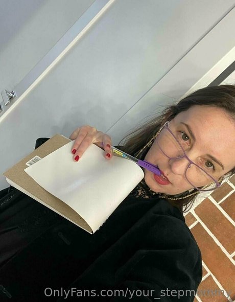 ラテン系ママオンリーファンズ ポルノ 写真