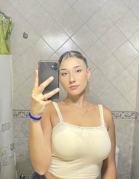 Yami Sanchez 美しいポルノスター 写真