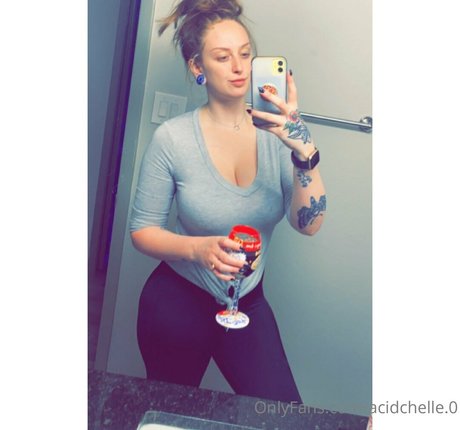 男性の裸オンリーファンズ セクシー 画像