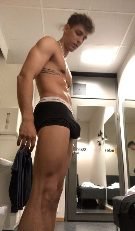 クーガー熟女オンリーファンズ 美しいxxx 画像