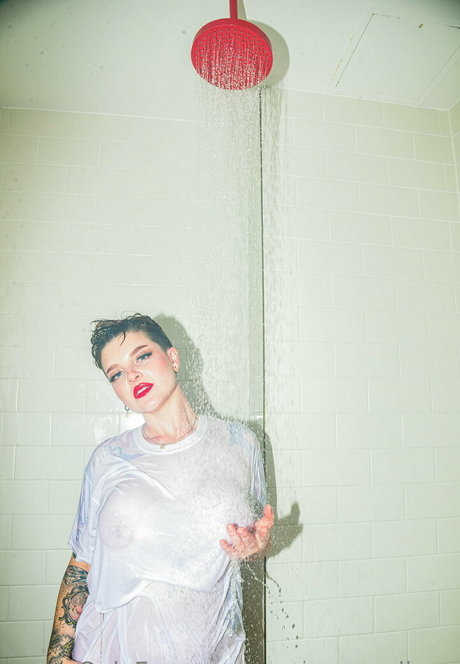 巨乳の熟女オンリーファンズ セクシーxxx 写真