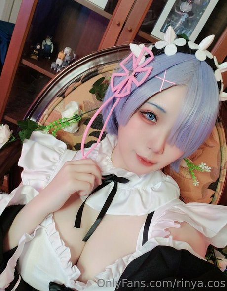 rinya cos 完璧なポルノスター 写真