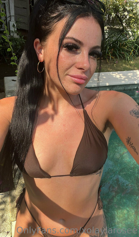 ラテン系ママオンリーファンズ エロチック 写真