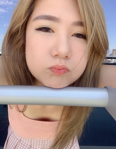 beccatilts エロティックなモデル 写真