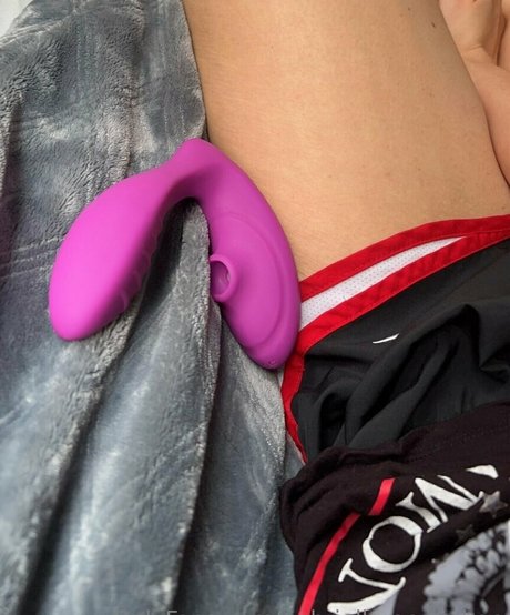 脱衣オンリーファンズ セクシー裸 ギャラリー