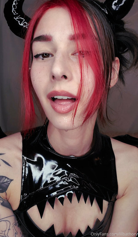 Discord 無料 オンリーファンズ ホットヌード 画像