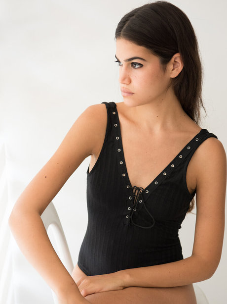 ティーンフィスティングオンリーファンズ トップ 写真