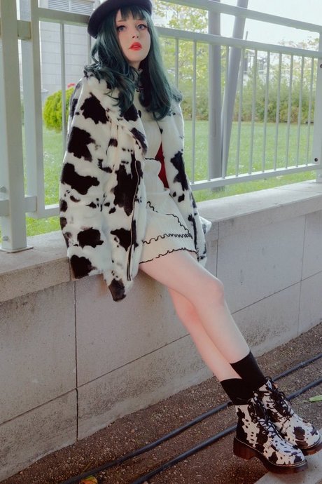 Anzujaamu セクシーモデル 画像