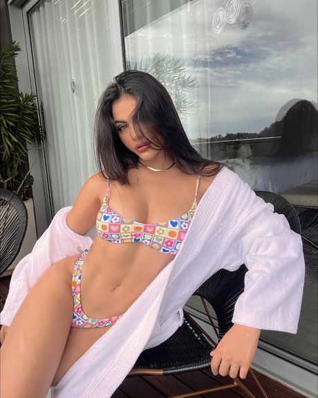 Sara Orrego かわいいモデル 写真