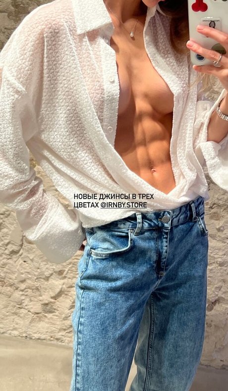 金髪の小人オンリーファンズ アートポルノ ギャラリー