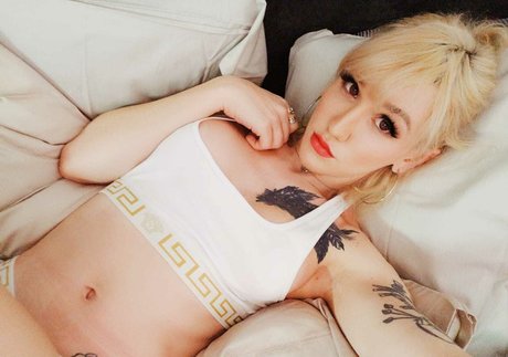 エボニーセックステープオンリーファンズ ホットヌード 画像