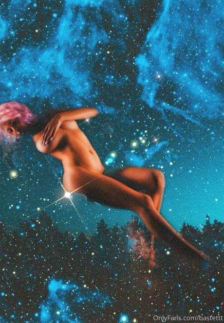 lolaqueencobra 女優 画像