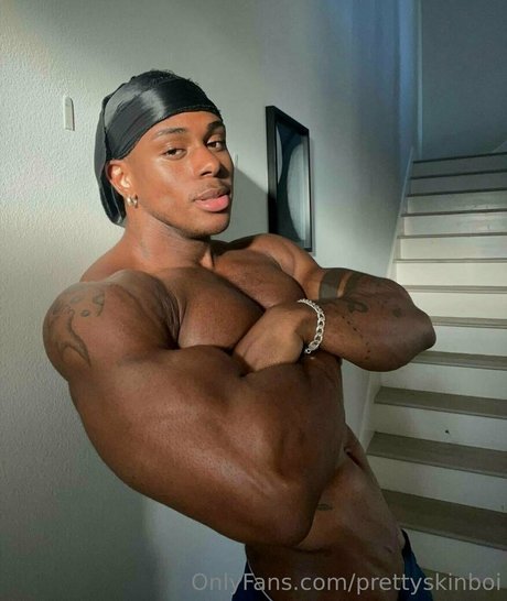 prettyskinboi スター 裸 画像