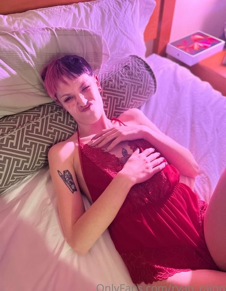 ryan rainn セクシーなスター 写真