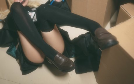 Chun Momo Chunmomo ポルノスター アート 写真