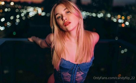 おっぱい自撮りオンリーファンズ ホット裸 写真