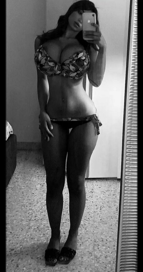 ダーティトークJOI オンリーファンズ ホットヌード 画像