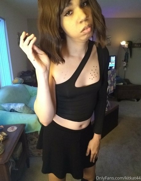 kitkat44 ホットスター 写真