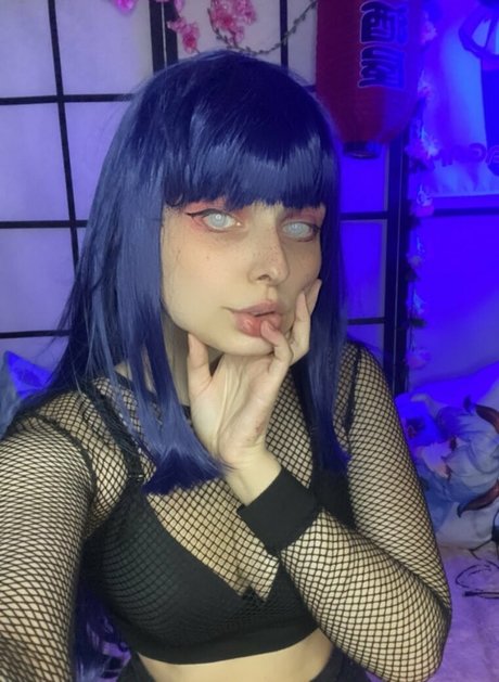 18歳のオンリーファンズ ポルノ 画像