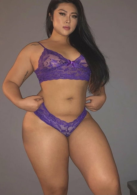 パンツ オンリーファンズ エロチック 写真