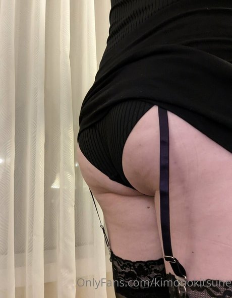 濡れたオマンコオンリーファンズ ヌード 写真