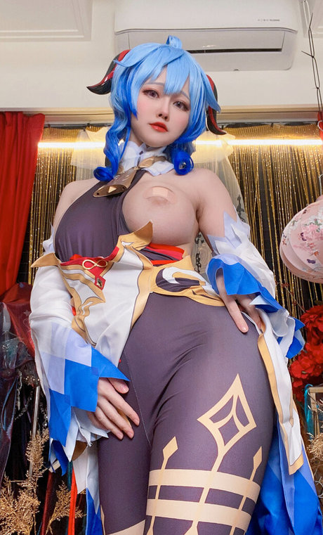 男性の裸オンリーファンズ 美しいポルノ 写真